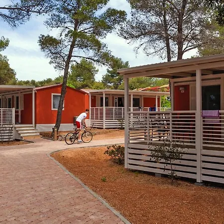 Mobile Homes In Camp Soline At Biograd, With Sand- And Pebble Beach Casa vacanze Biograd Na Moru