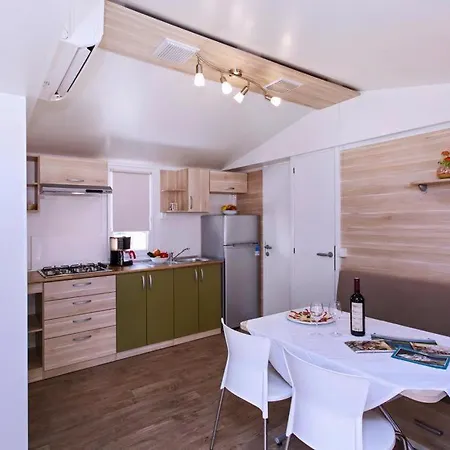 Mobile Homes In Camp Soline At Biograd, With Sand- And Pebble Beach * Biograd Na Moru